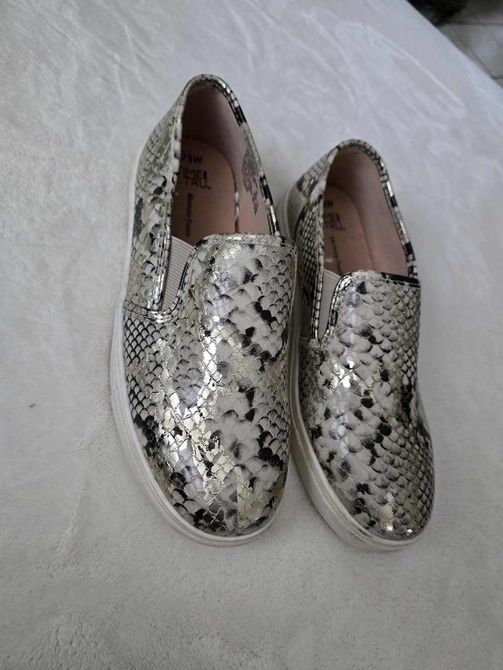 Time and Tru Women Metallic Snake-Print Slip-Ons in Ivory and Black